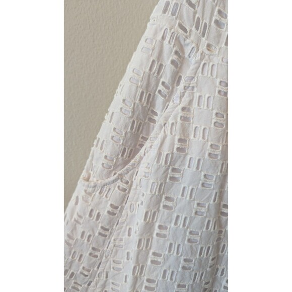 Anthropologie Women’s Eyelet Romper White Button Front Missing Belt - Picture 7 of 7